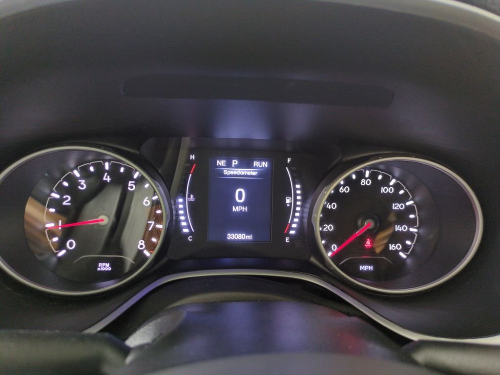 Used 2021 Billet Silver Metallic Jeep Latitude image 17