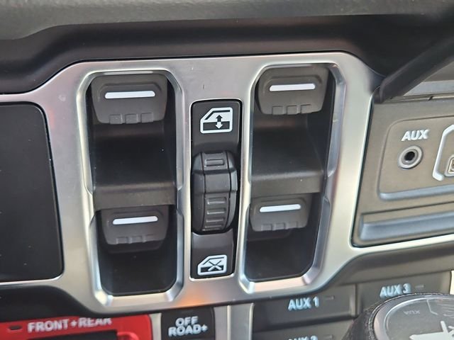 Used 2026 Black Clearcoat Jeep Rubicon image 16