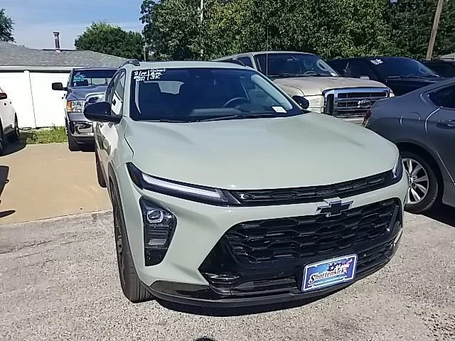 Used 2026 Cacti Green Chevrolet ACTIV image 5
