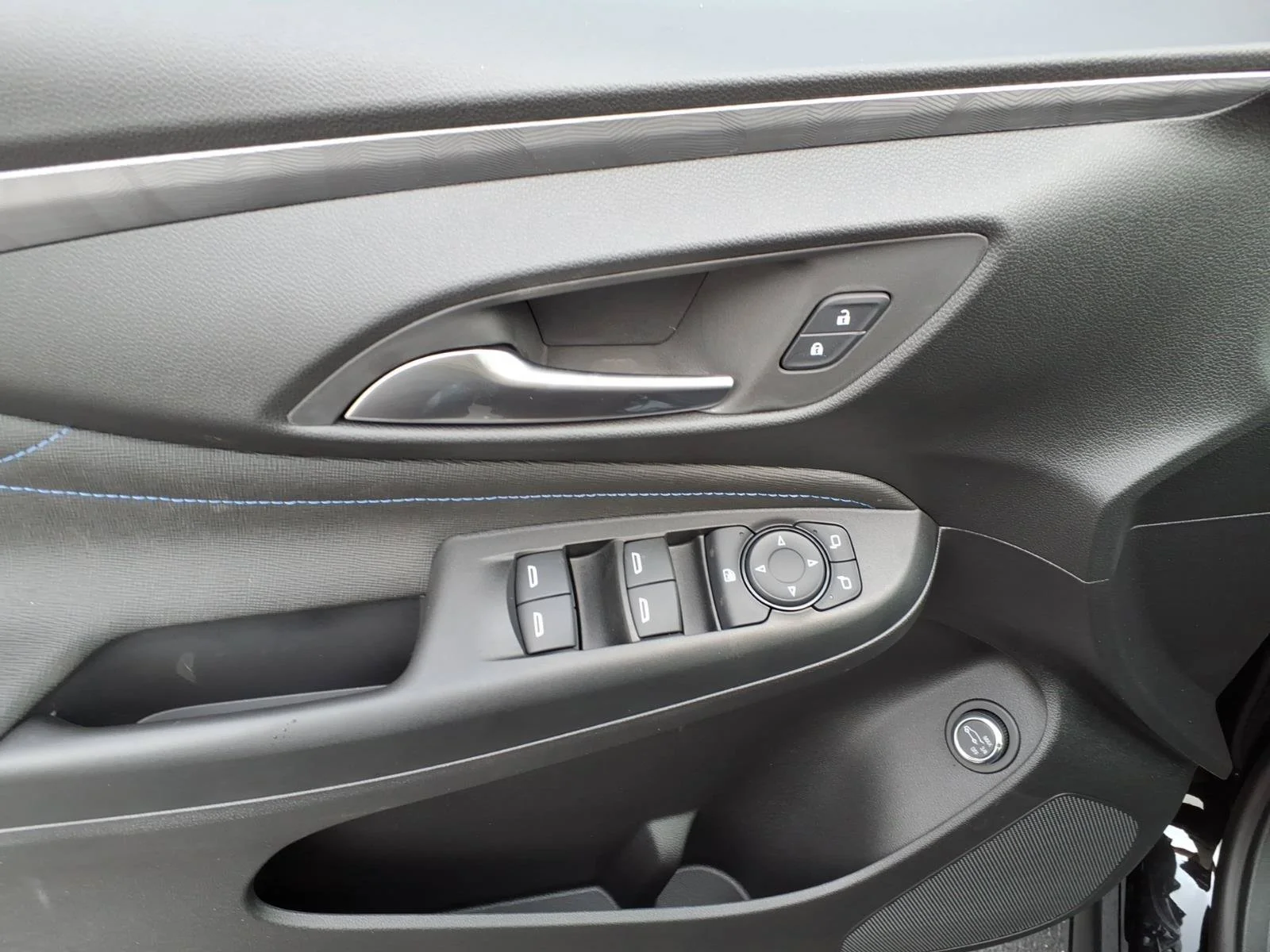 2026 Buick Envista Sport Touring - Photo 12