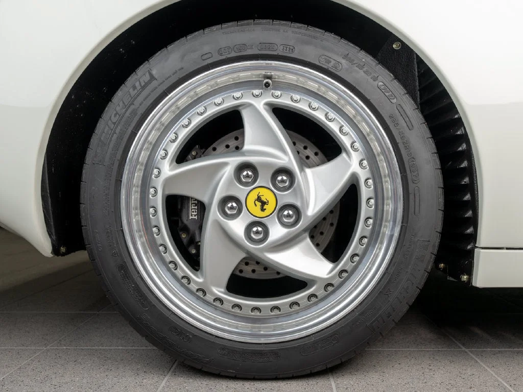 Used 1995 Bianco Avus Ferrari Testarossa image 44