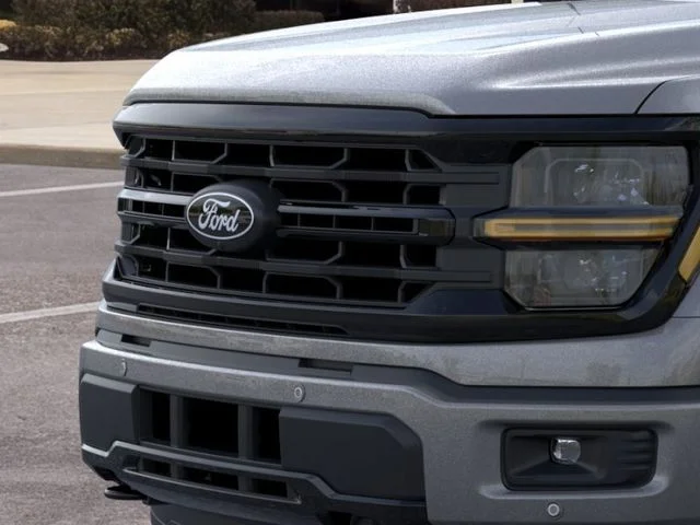 New 2026 Carbonized Gray Metallic Ford XLT image 17