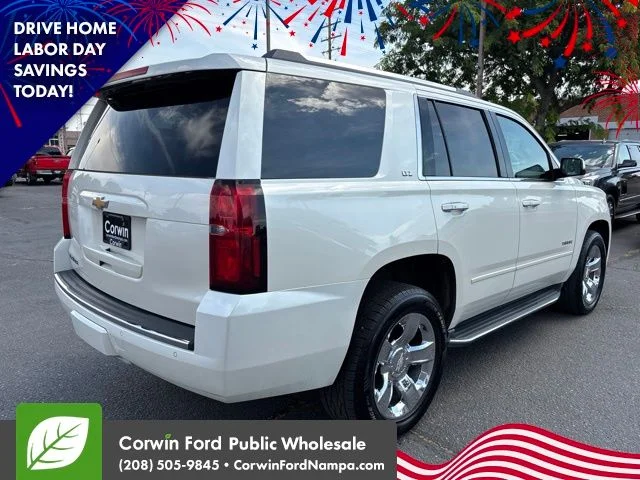 Used 2015 White Diamond Clearcoat Chevrolet  image 5