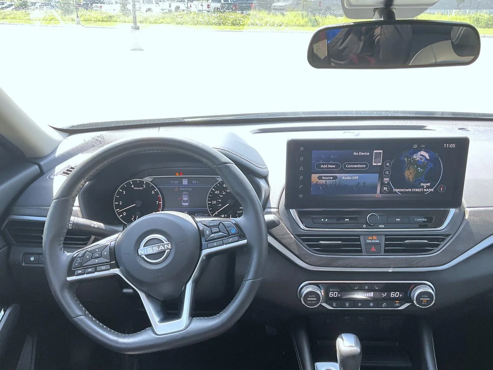 Used 2023 Silver Nissan 2.5 SL image 14