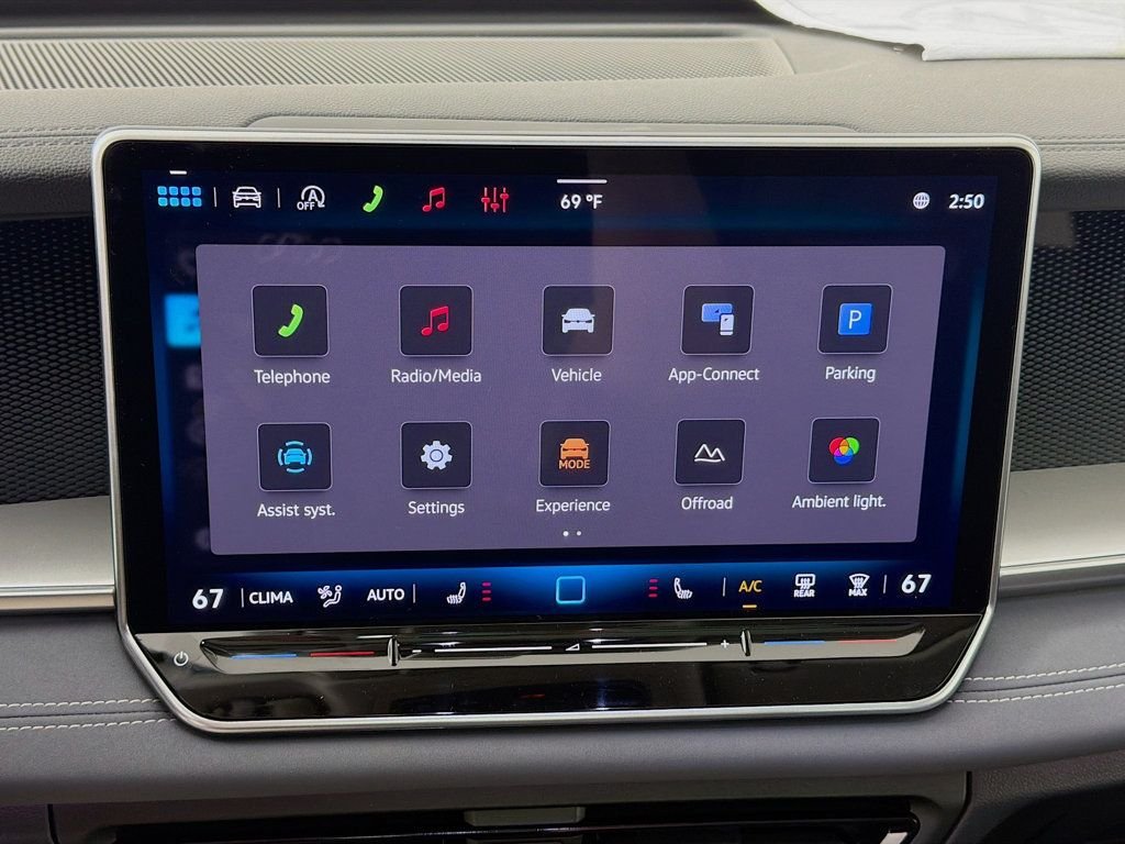2026 Volkswagen Tiguan SE - Photo 14