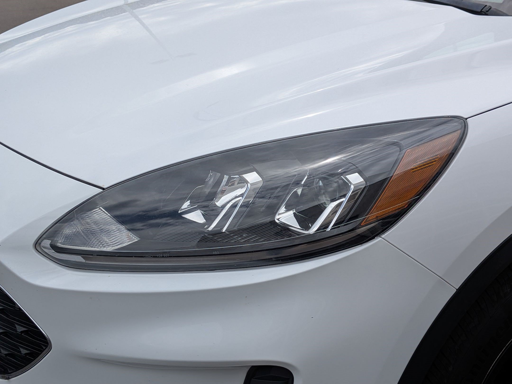 Used 2022 Oxford White Ford SE image 11