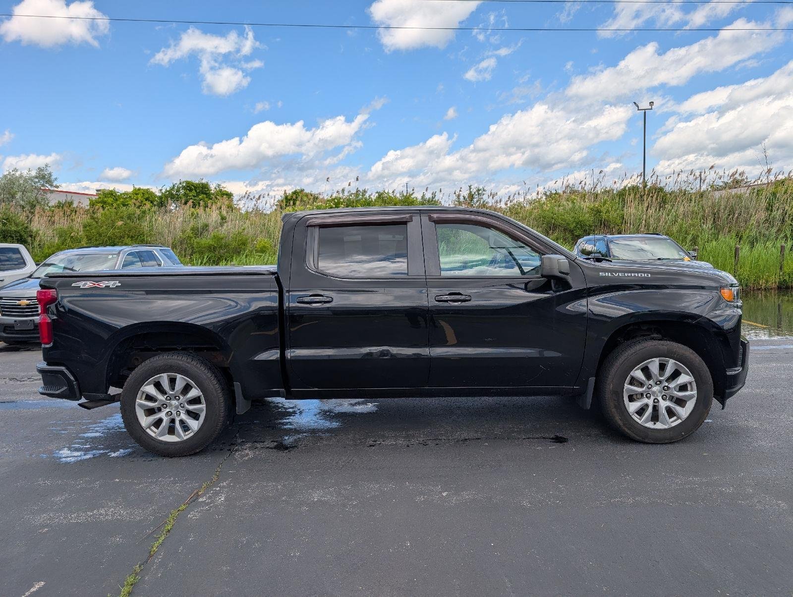 Used 2019 Black Chevrolet Custom image 8