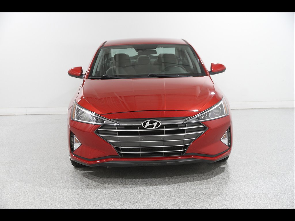 Used 2019 Scarlet Red Hyundai SEL image 2