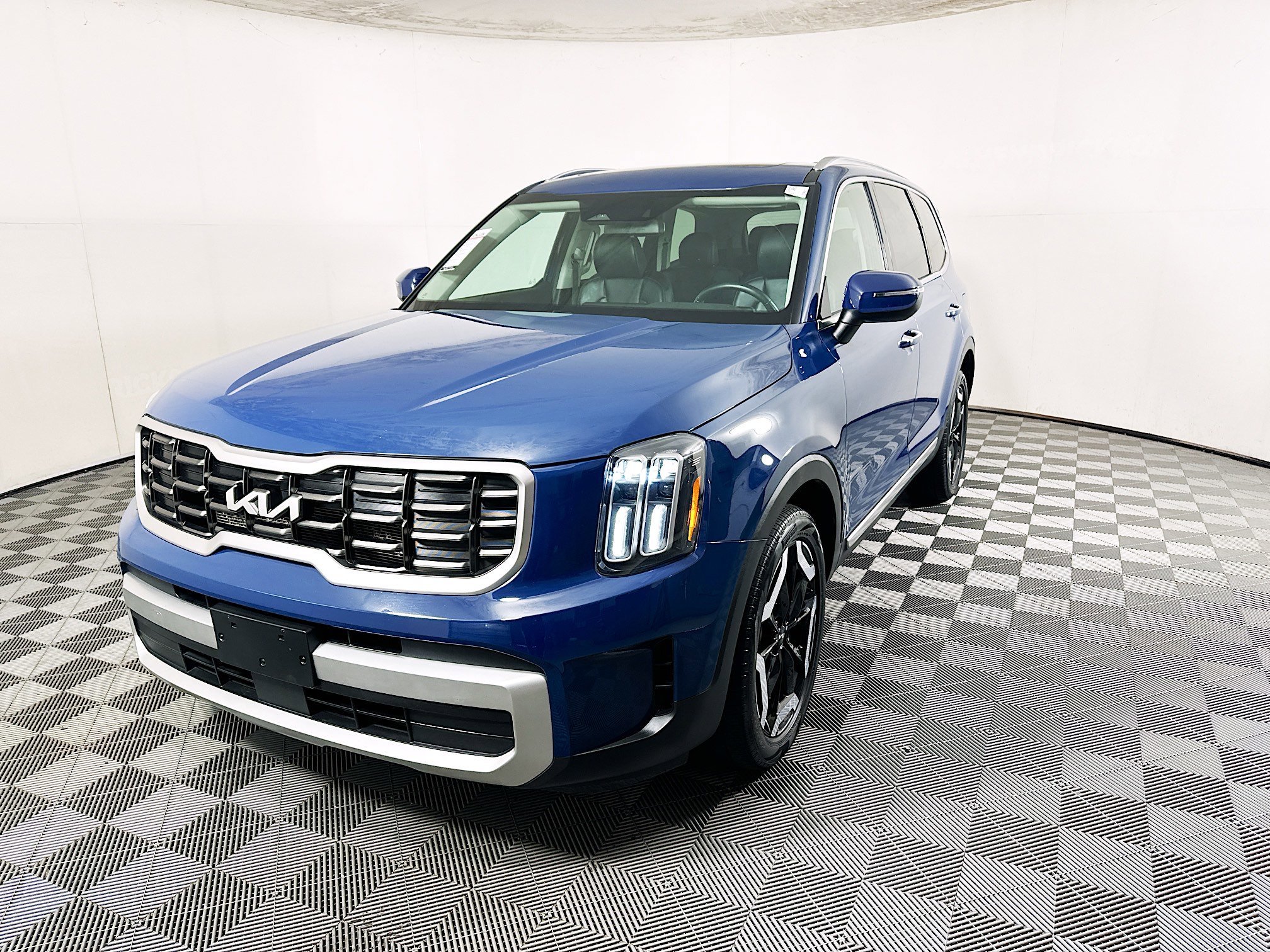 Used 2023 Midnight Lake Blue Kia S image 7