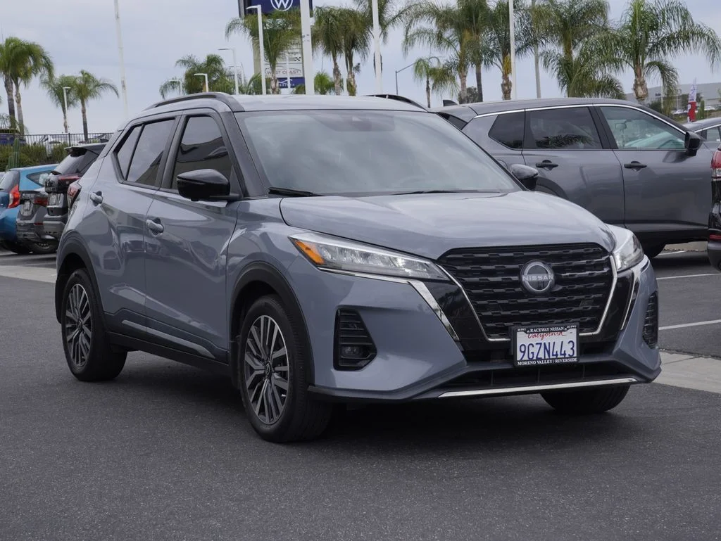 Used 2023 Gray Nissan SR image 1