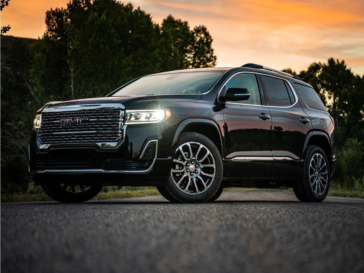 2022 GMC Acadia Denali FWD's photo