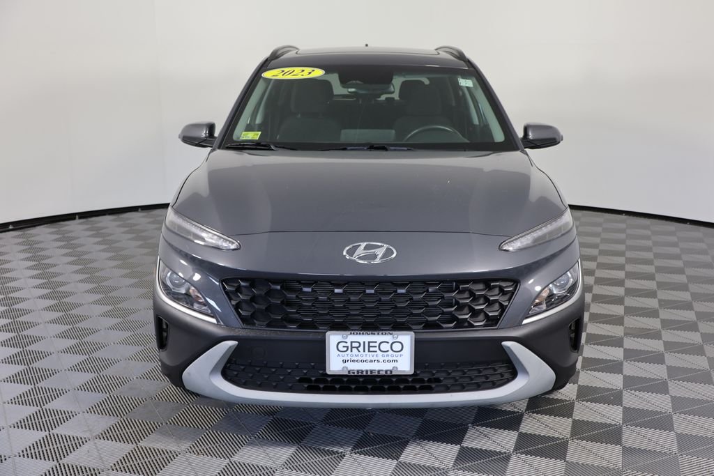 Used 2023 Gray Hyundai SEL image 3