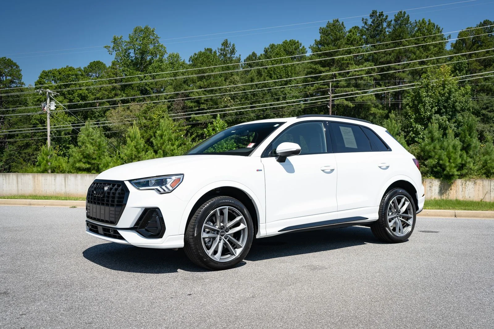Used 2025 Arkona White Audi Premium image 3