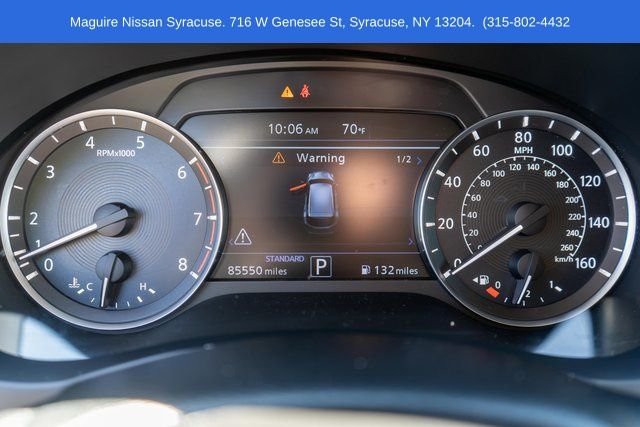 Used 2019 White INFINITI ESSENTIAL image 25