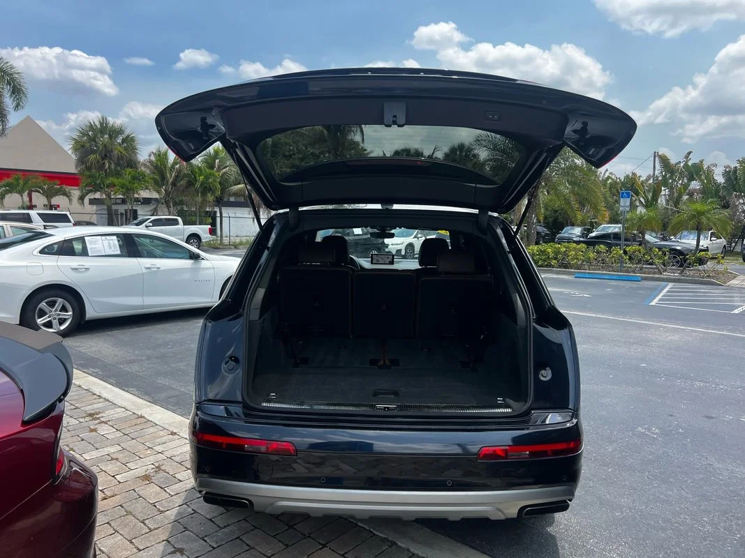 Used 2018  Audi 3.0T Premium image 24