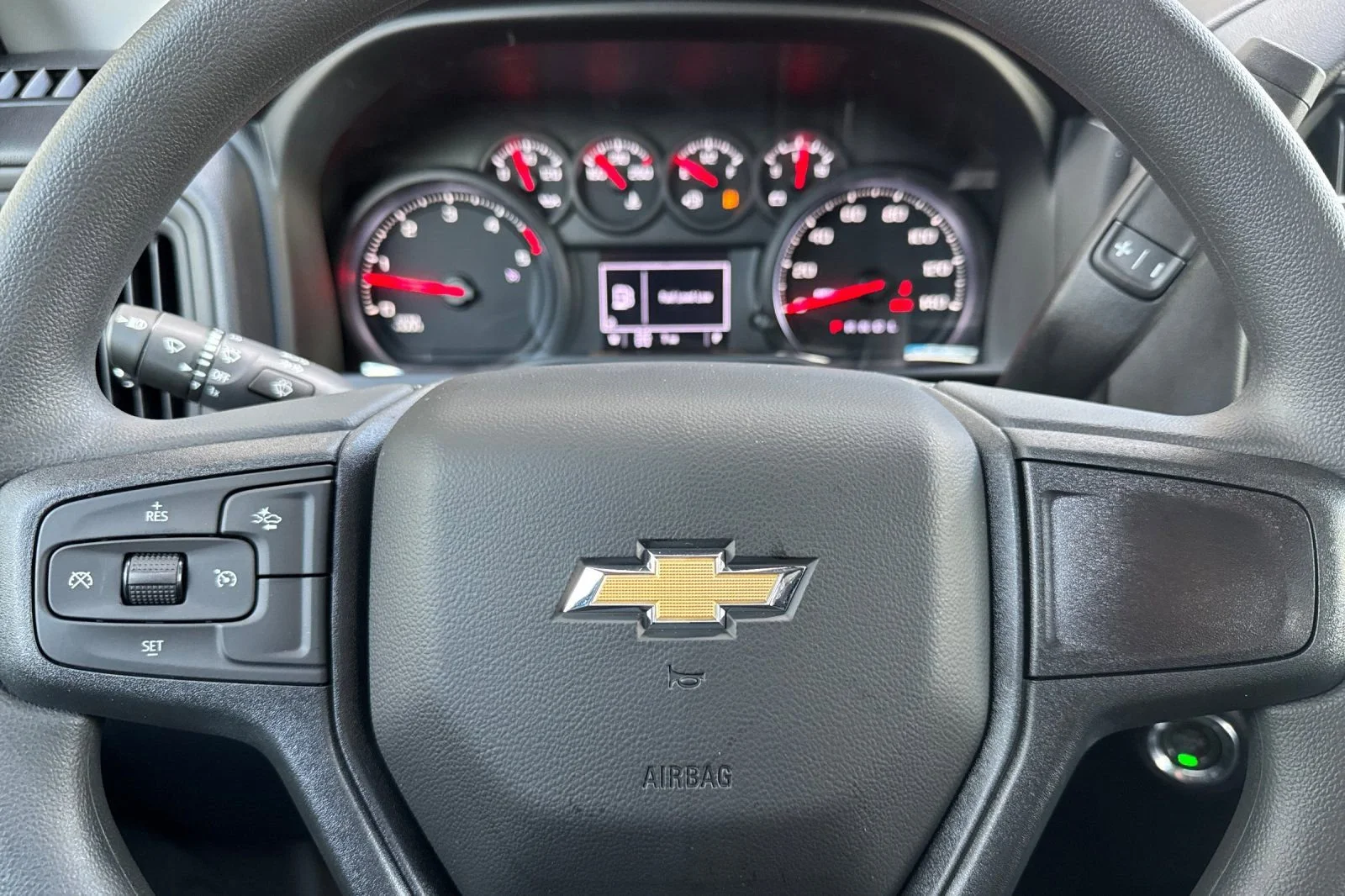 New 2026 Summit White Chevrolet WT image 21