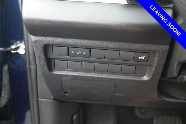 Used 2024  Mitsubishi SE image 14