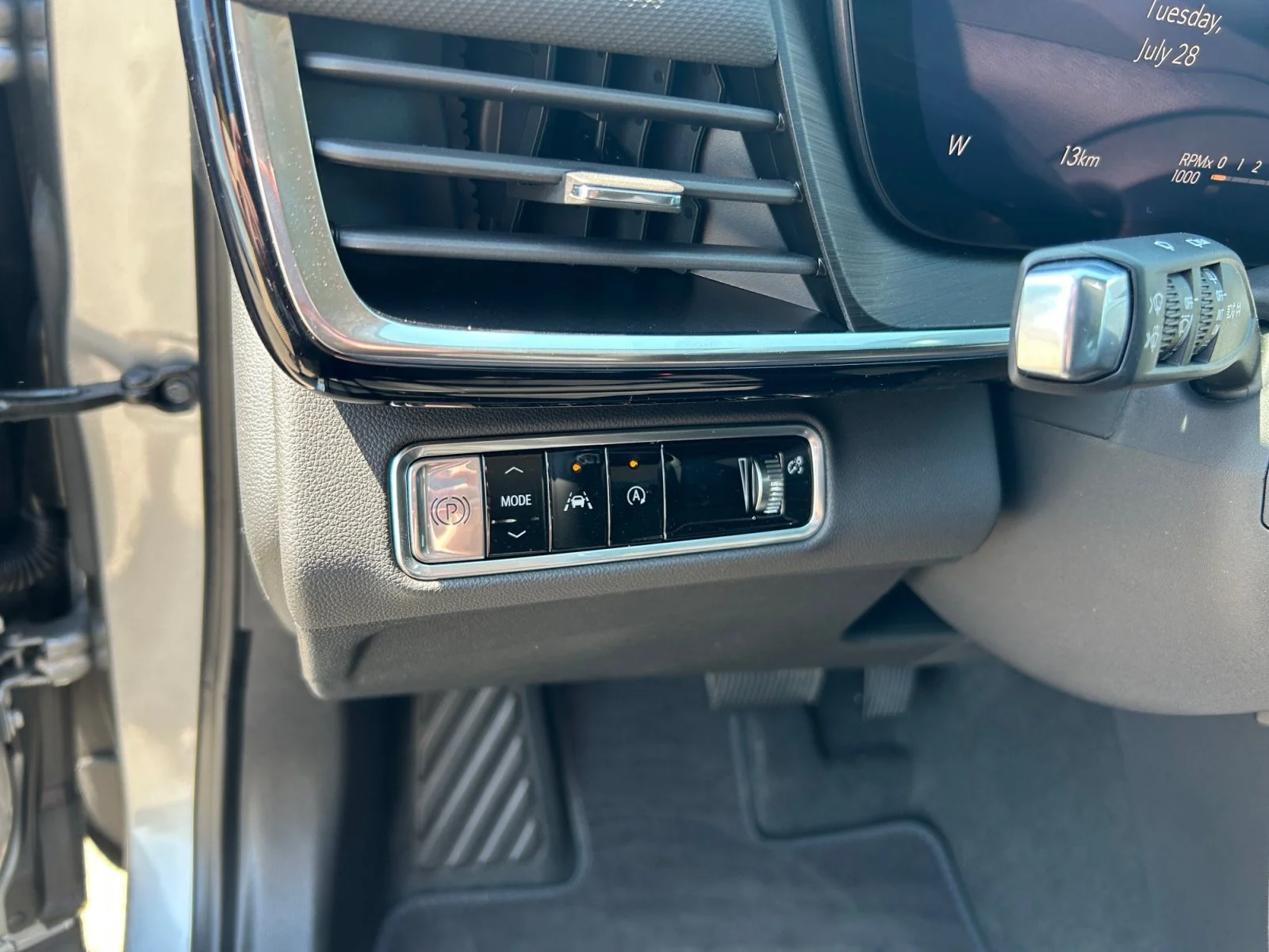 New 2026 Moonstone Grey Metallic Buick Preferred AWD image 16
