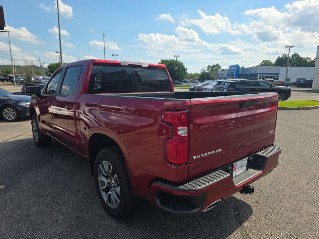 Used 2022 Red Chevrolet RST image 6