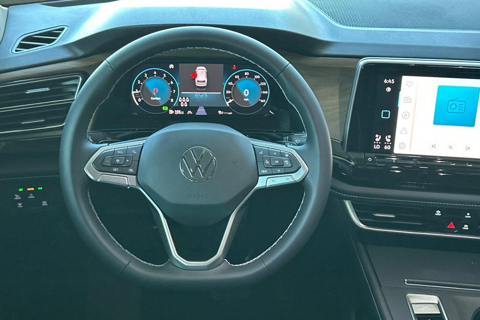 New 2026 Deep Black Pearl Volkswagen 2.0T SE image 14
