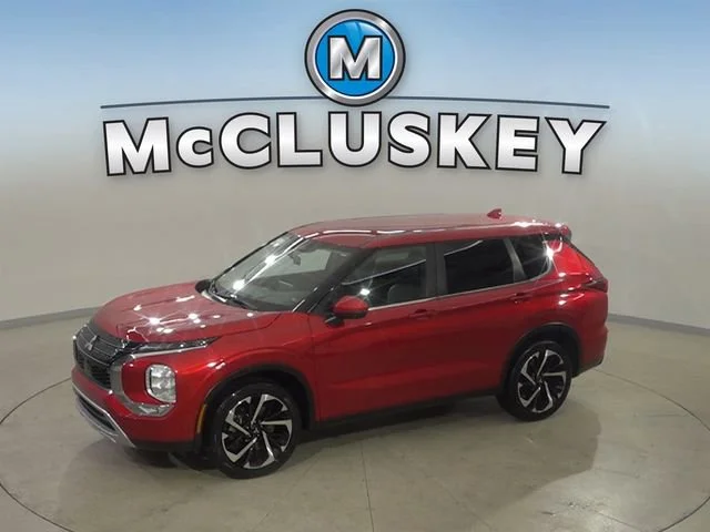 2024 Mitsubishi Outlander SE 2WD's photo