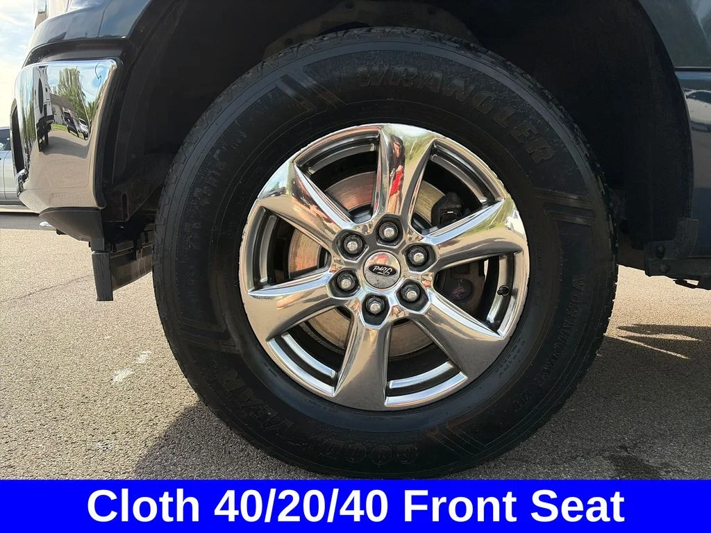 Used 2018 Blue Ford XLT image 22