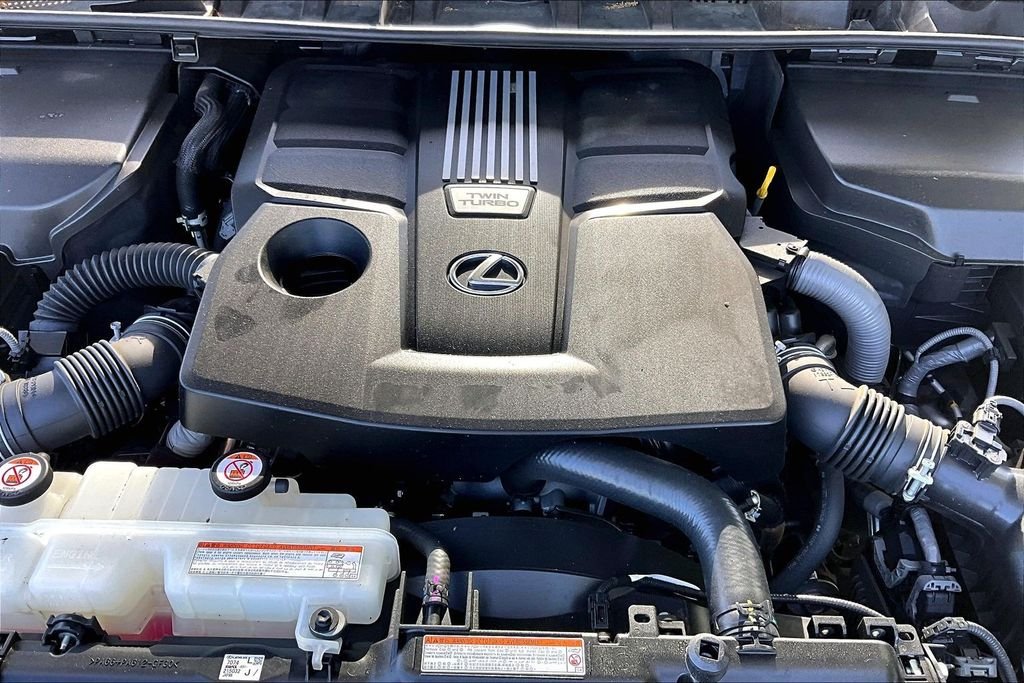 Used 2023 Silver Lexus 600 F SPORT image 31