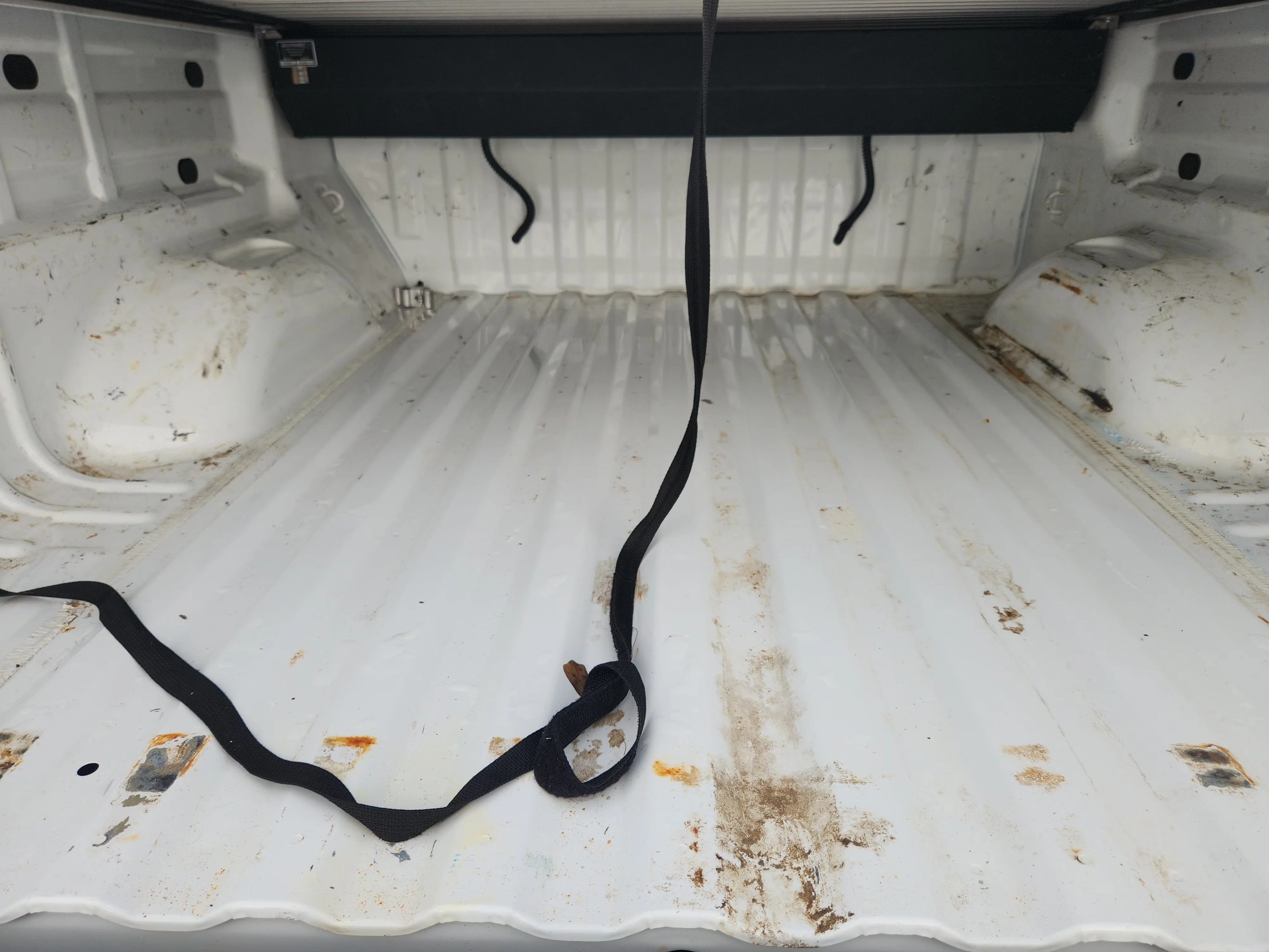 Used 2022 Summit White GMC AT4 w/Leather image 32