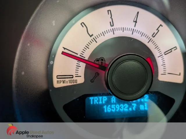Used 2010 Gold Ford V6 image 15