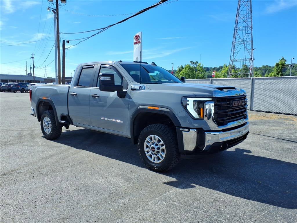 2025 GMC Sierra 4WD Double Cab Standard Box Pro's photo