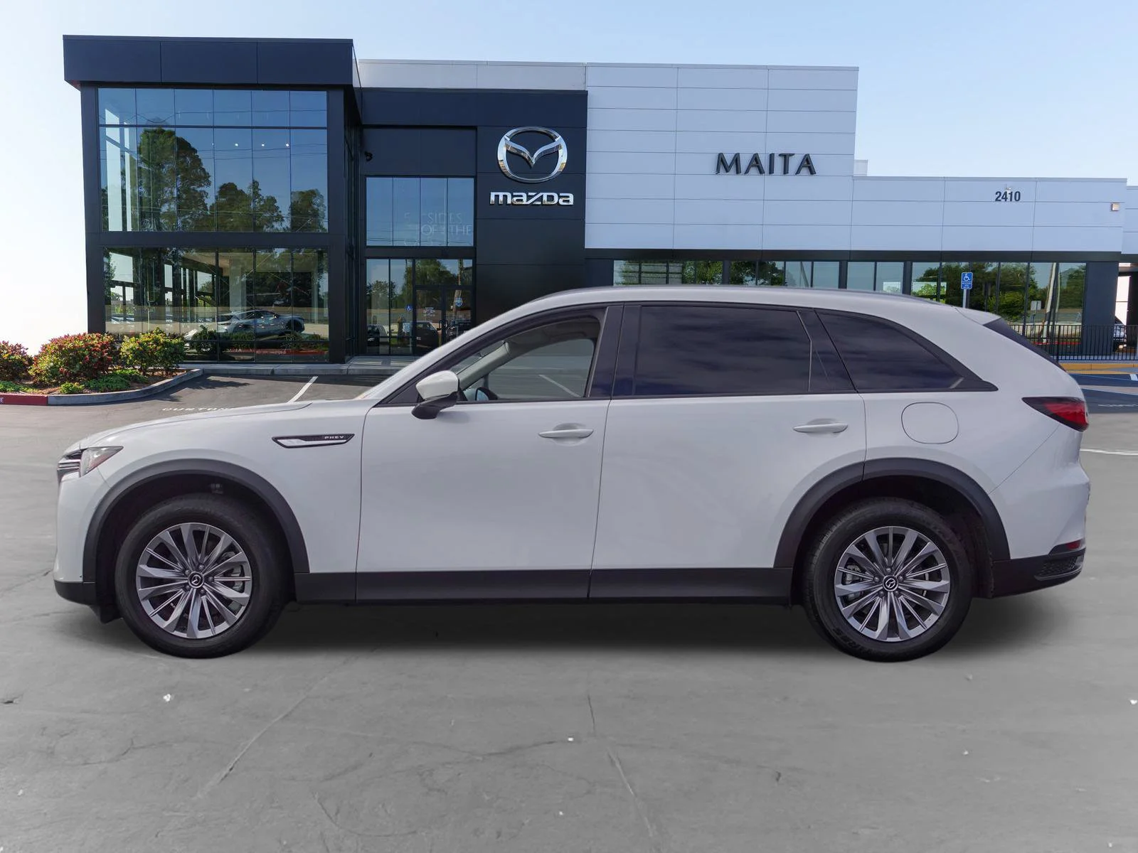 Certified Used 2024 Rhodium White Premium Mazda Preferred image 9