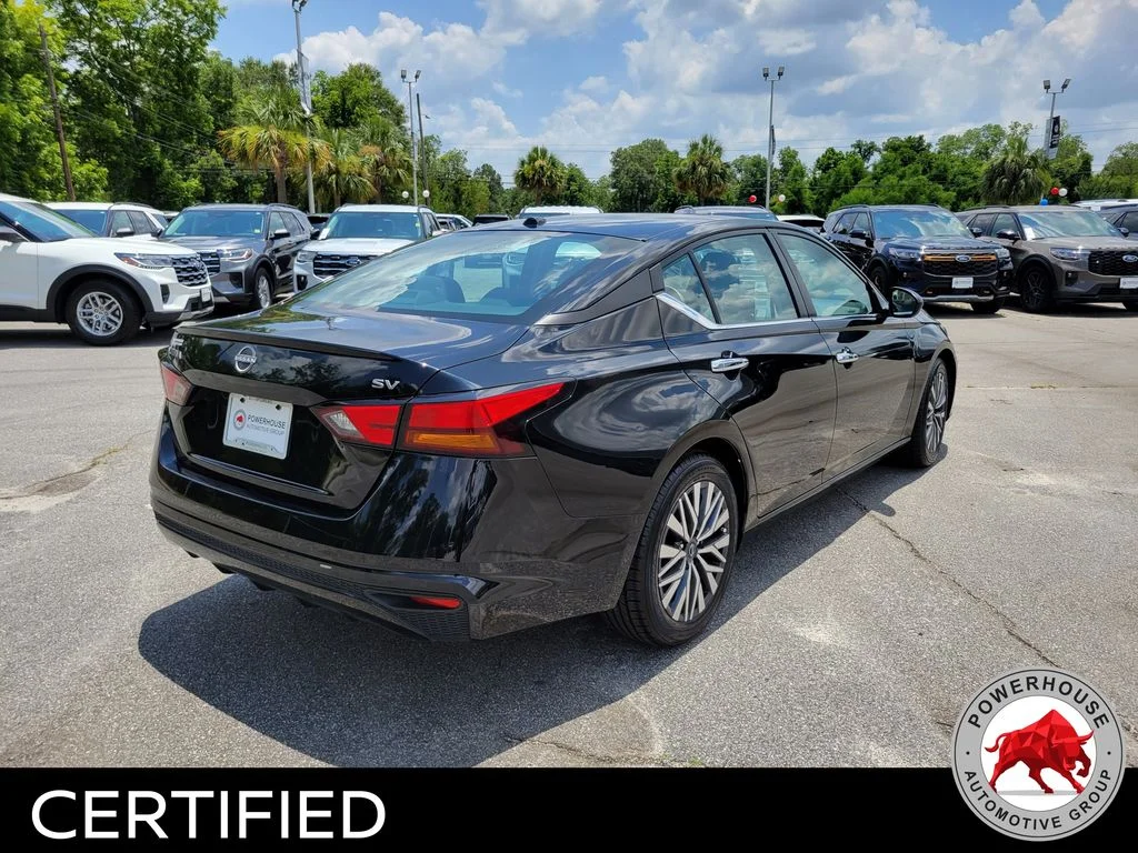 Used 2024 Black Nissan 2.5 SV image 5