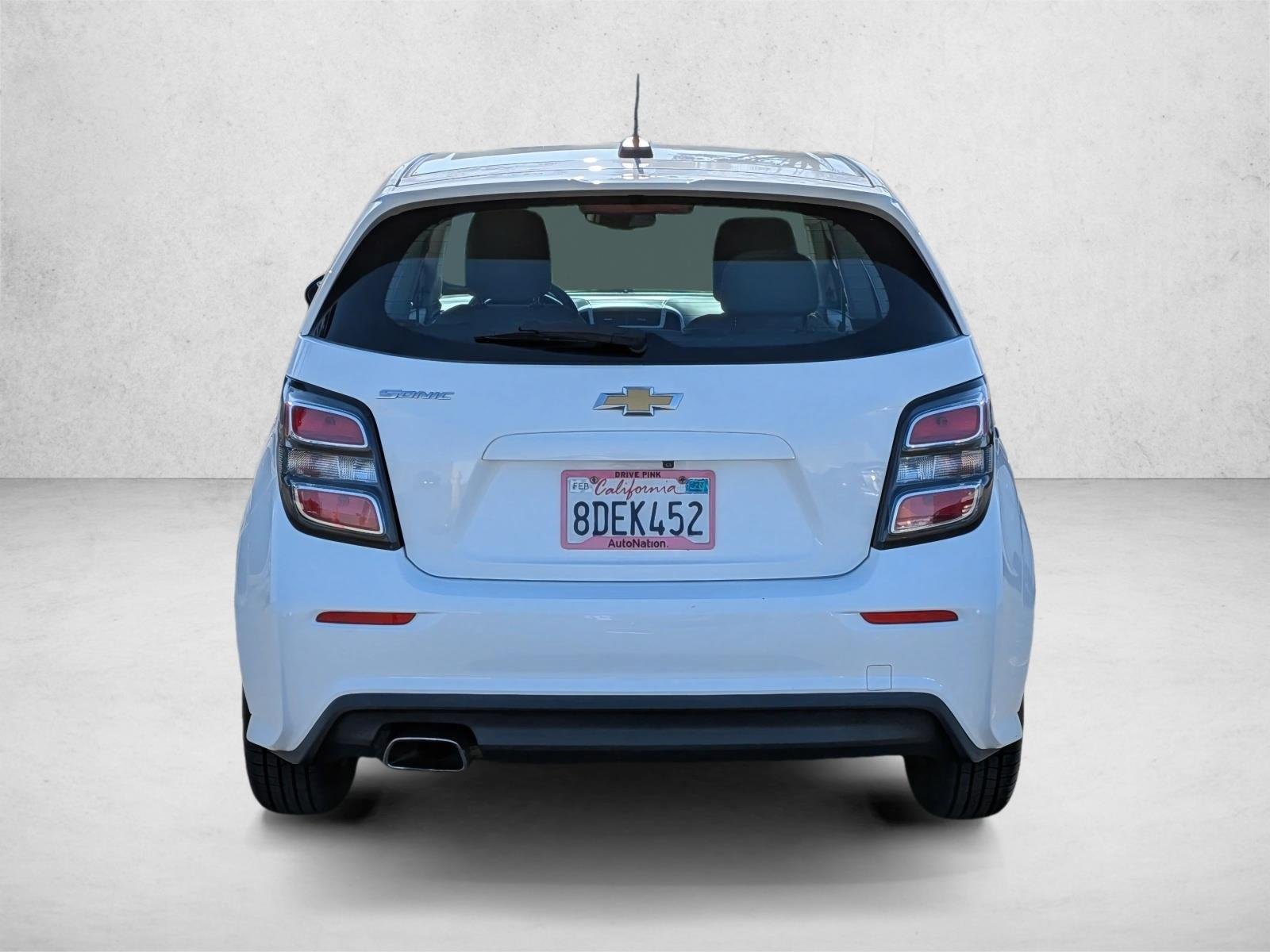 Used 2017 Summit White Chevrolet LT image 7