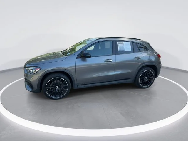 Used 2023  Mercedes-Benz GLA 250 image 4
