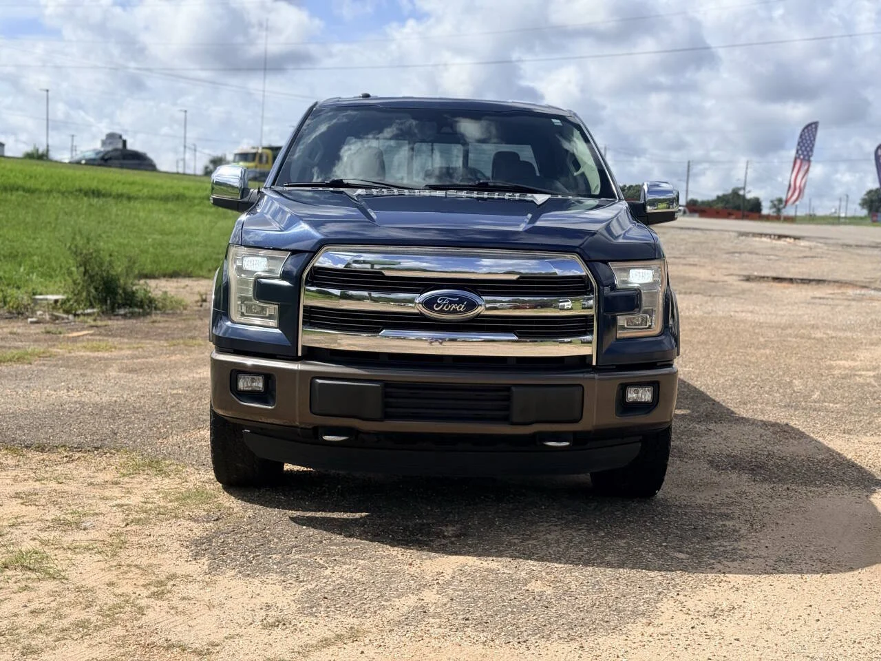 Used 2015 Blue Ford Lariat 4x4 4dr SuperCrew 5.5 ft. SB image 8
