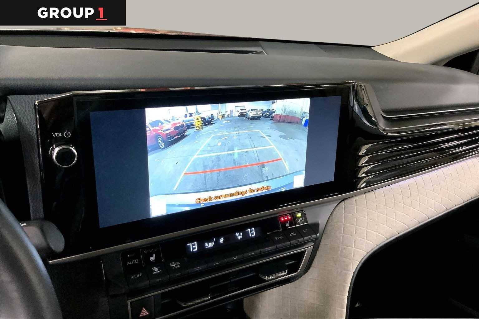 Used 2025 Heavy Metal Toyota XLE image 27