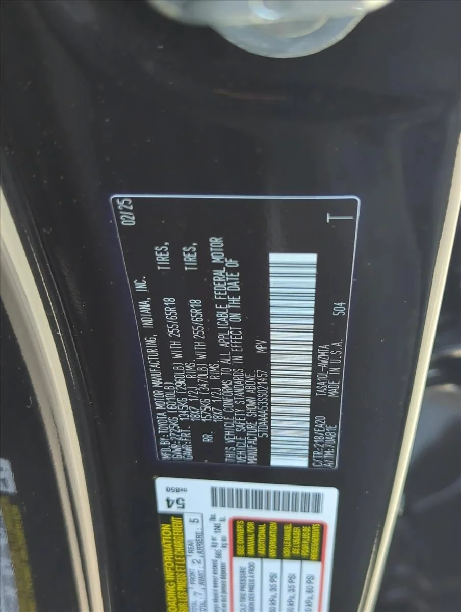 Used 2025 Midnight Black Metallic Toyota XLE image 26