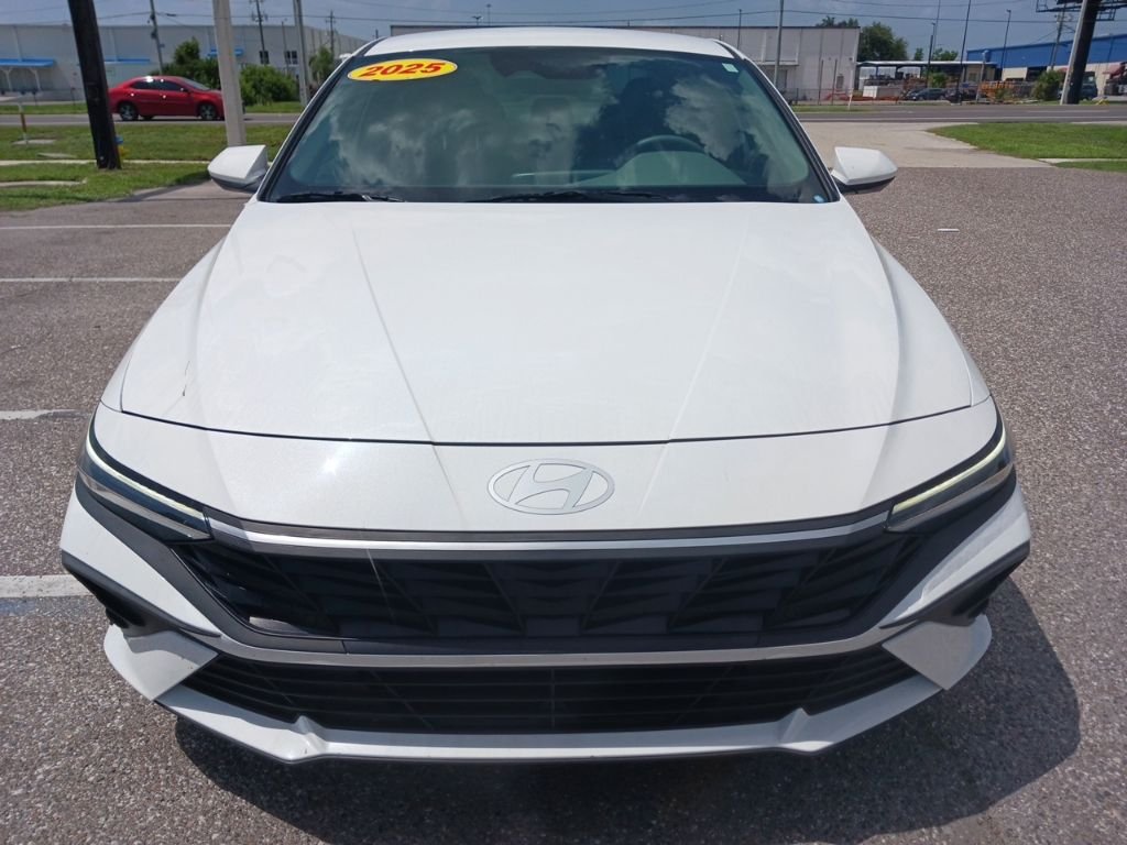 2025 Hyundai Elantra SE - Photo 8