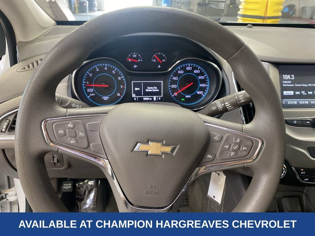 Used 2017 SUMMIT WHITE Chevrolet LT image 15