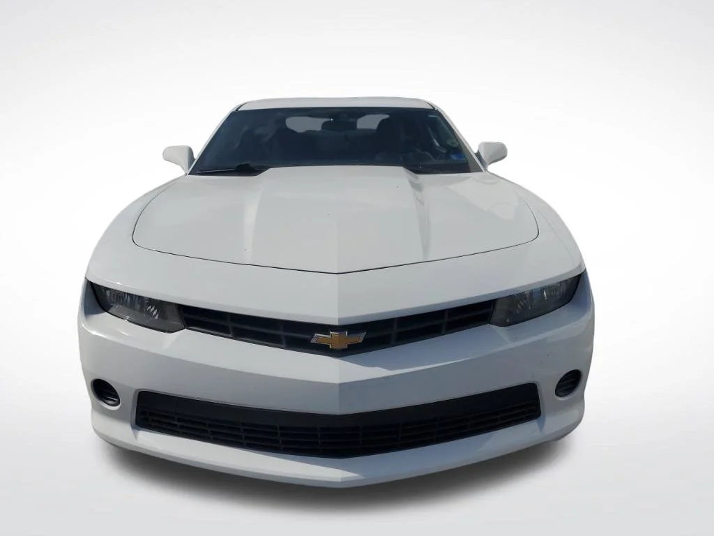 Used 2015 White Chevrolet 2LS image 7