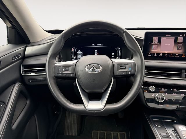 Used 2025 Gray INFINITI LUXE image 13