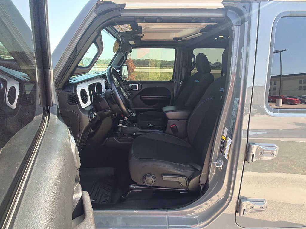 Used 2021 Gray Jeep Unlimited Sport image 10