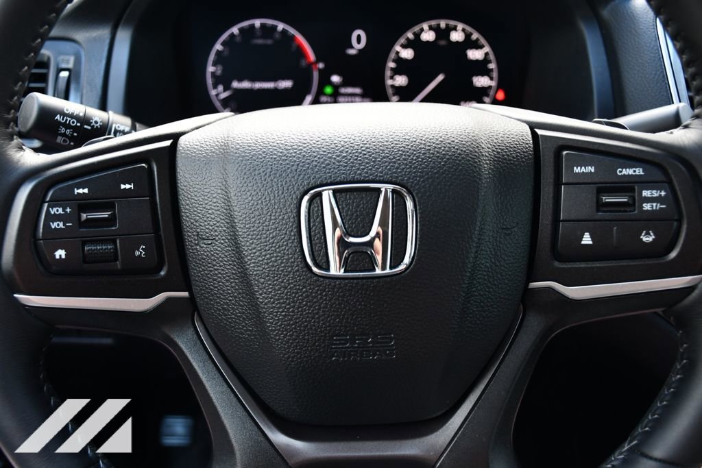 Used 2025 Black Honda RTL image 14