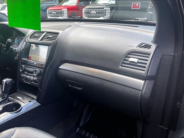 Used 2018 Gray Ford XLT image 17