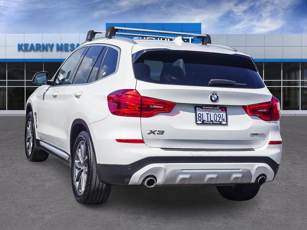 Used 2019 White BMW sDrive30i image 4