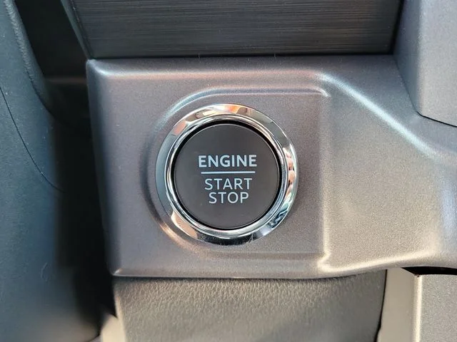 New 2026 Carbonized Gray Metallic Ford XLT image 29