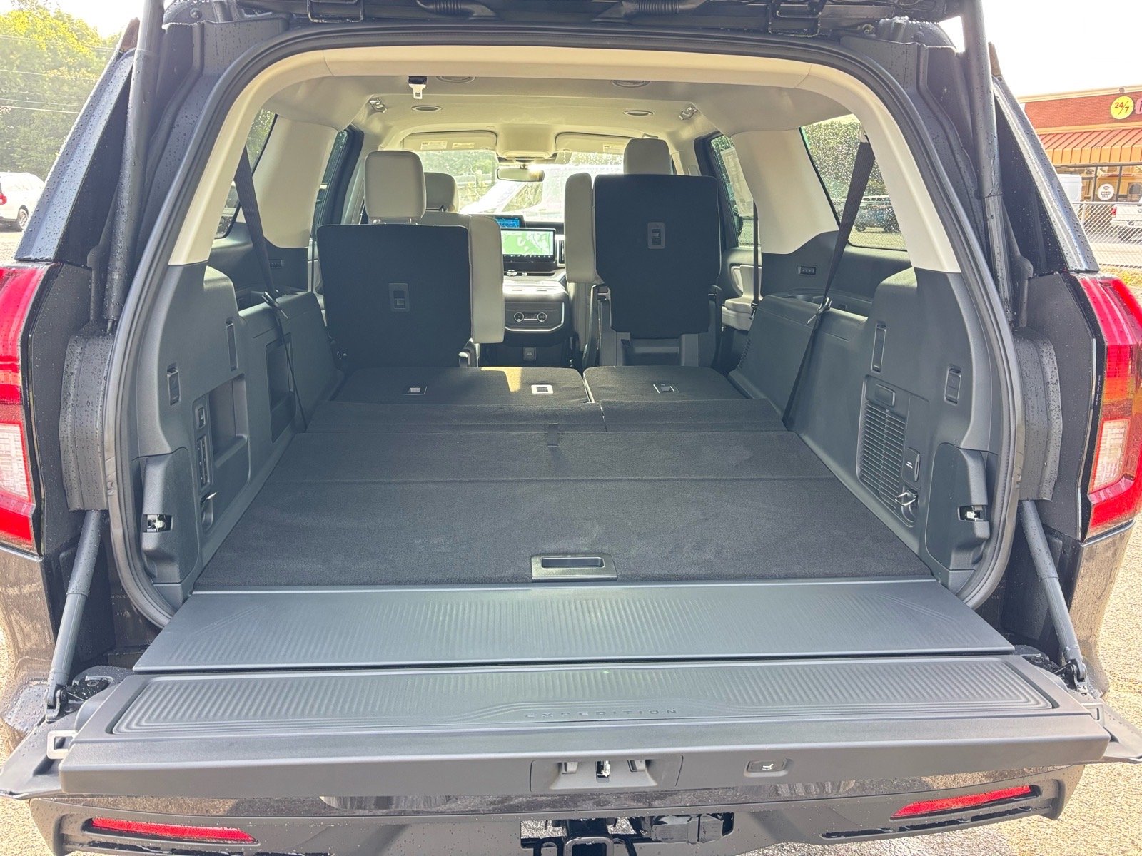 New 2027 Dark Matter Gray Metallic Ford MAX Active image 13