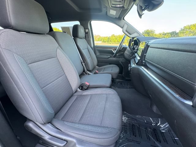 Used 2024 Black Chevrolet LT image 32