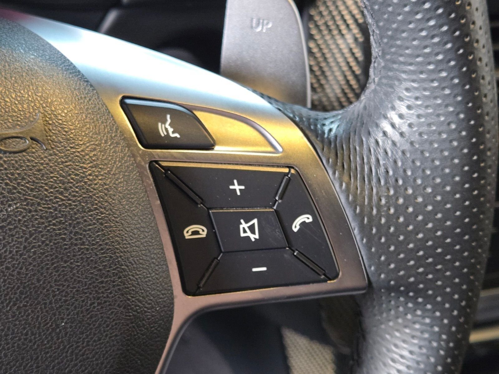 Used 2018 Polar White Mercedes-Benz G 63 AMG® image 26