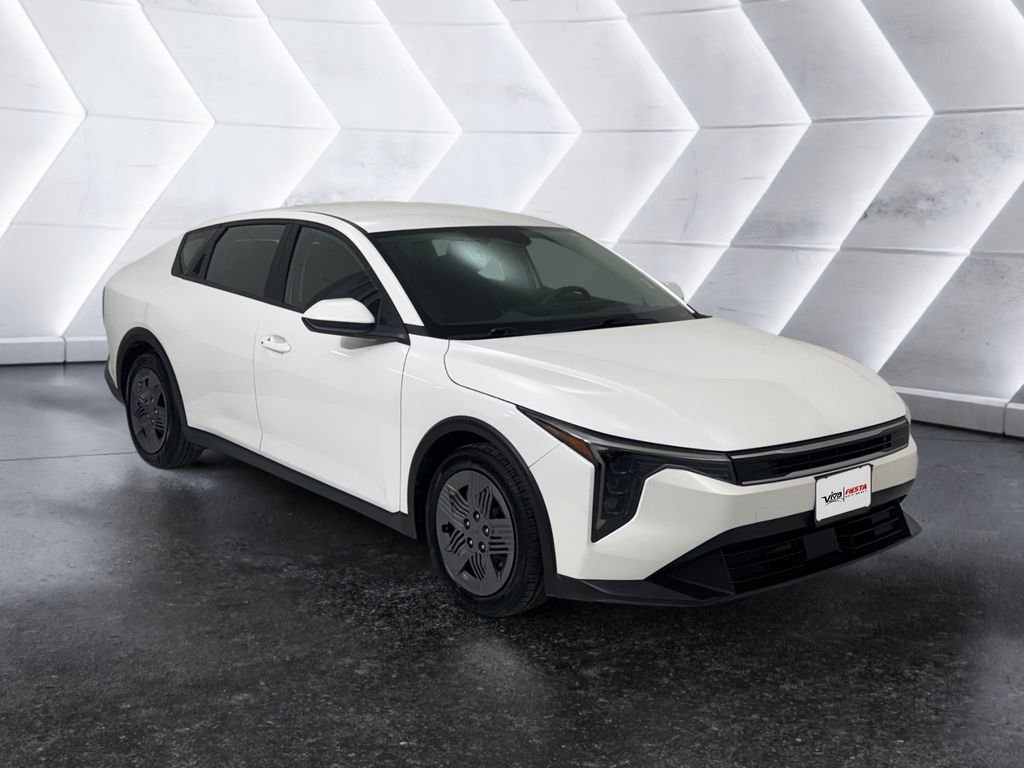 2025 Kia K4 LX